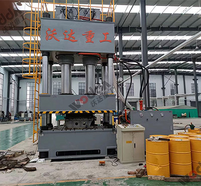 800噸汽車配(pèi)件四柱液(yè)壓機