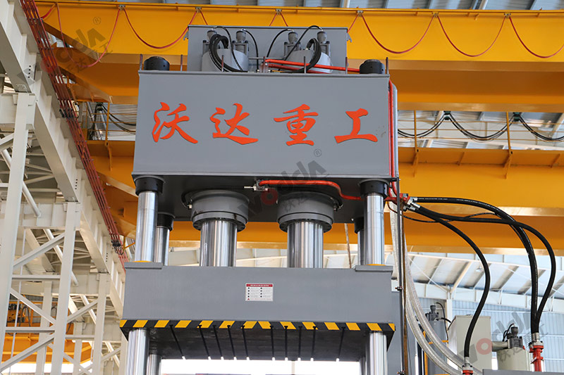 1000噸多(duō)杆頂出帶(dài)液壓墊拉(lā)伸液(yè)壓機_1000噸(dūn)四柱液(yè)壓機