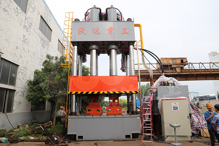 2000噸玻璃鋼風機模壓成型液壓(yā)機