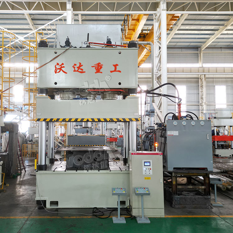 1500噸smc模(mó)壓成(chéng)型四柱液壓機(jī)