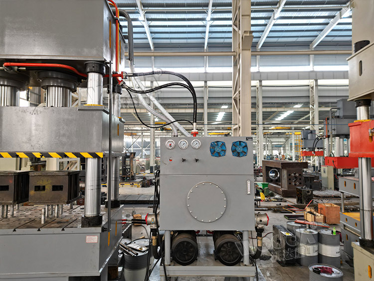 630噸拉伸機(jī)動力系統