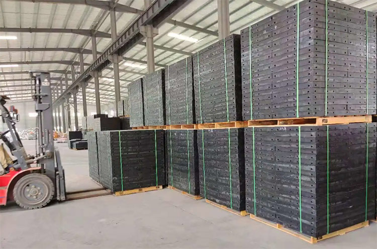 塑(sù)料建築模闆