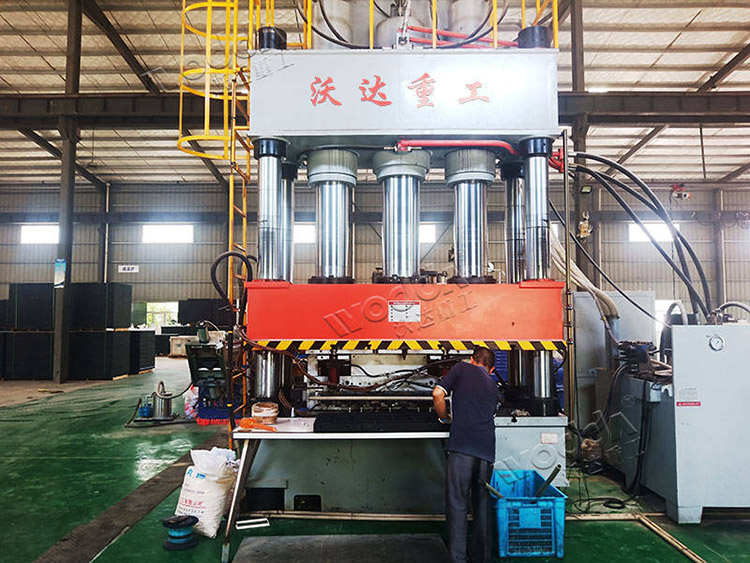 塑料(liào)建築模闆成型液壓機(jī)